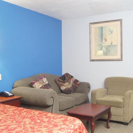 Holiday Lodge & Suites Mcalester Buitenkant foto