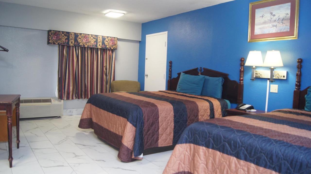 Holiday Lodge & Suites Mcalester Buitenkant foto